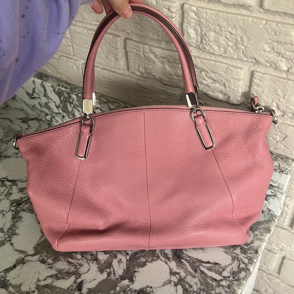 ⭐️SOLD⭐️ Coach 2way Pink F36675 Leather Kelsey Satchel Bag - Picture 3 of 8